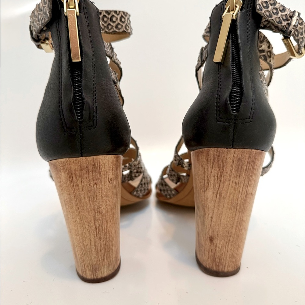 Beautiful wooden heel sandals. Surprisingly comfortable! - Picture 4 of 5
